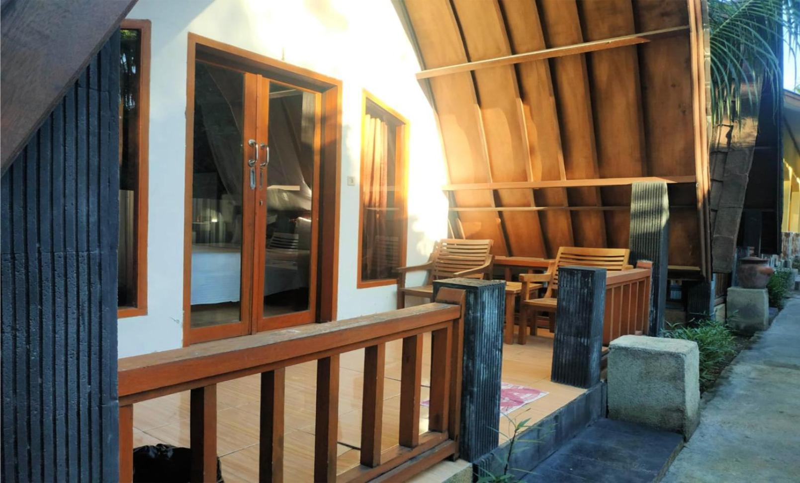 Matahari Bungalow 3 Otel Gili Air Dış mekan fotoğraf