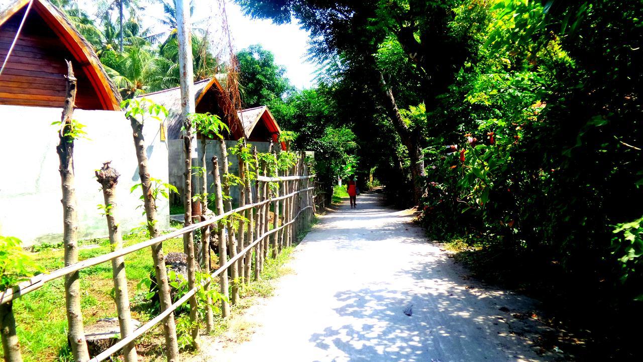 Matahari Bungalow 3 Otel Gili Air Dış mekan fotoğraf