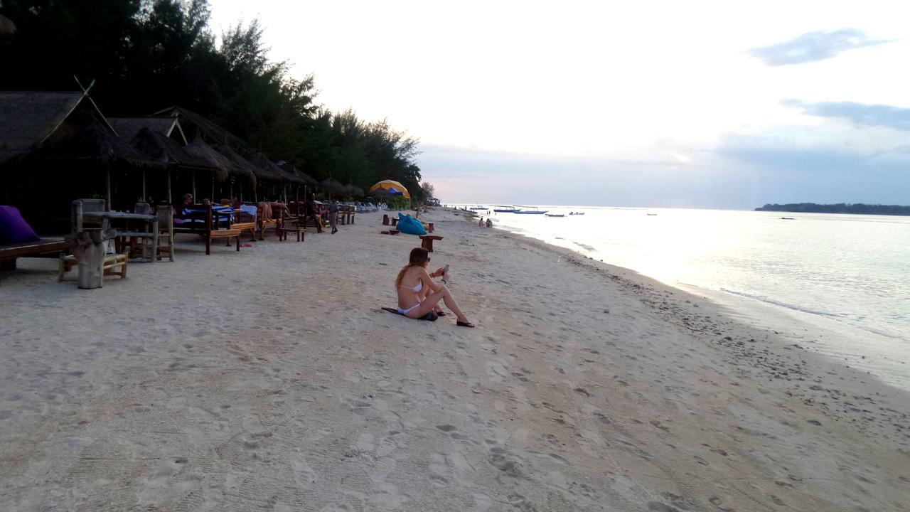 Matahari Bungalow 3 Otel Gili Air Dış mekan fotoğraf