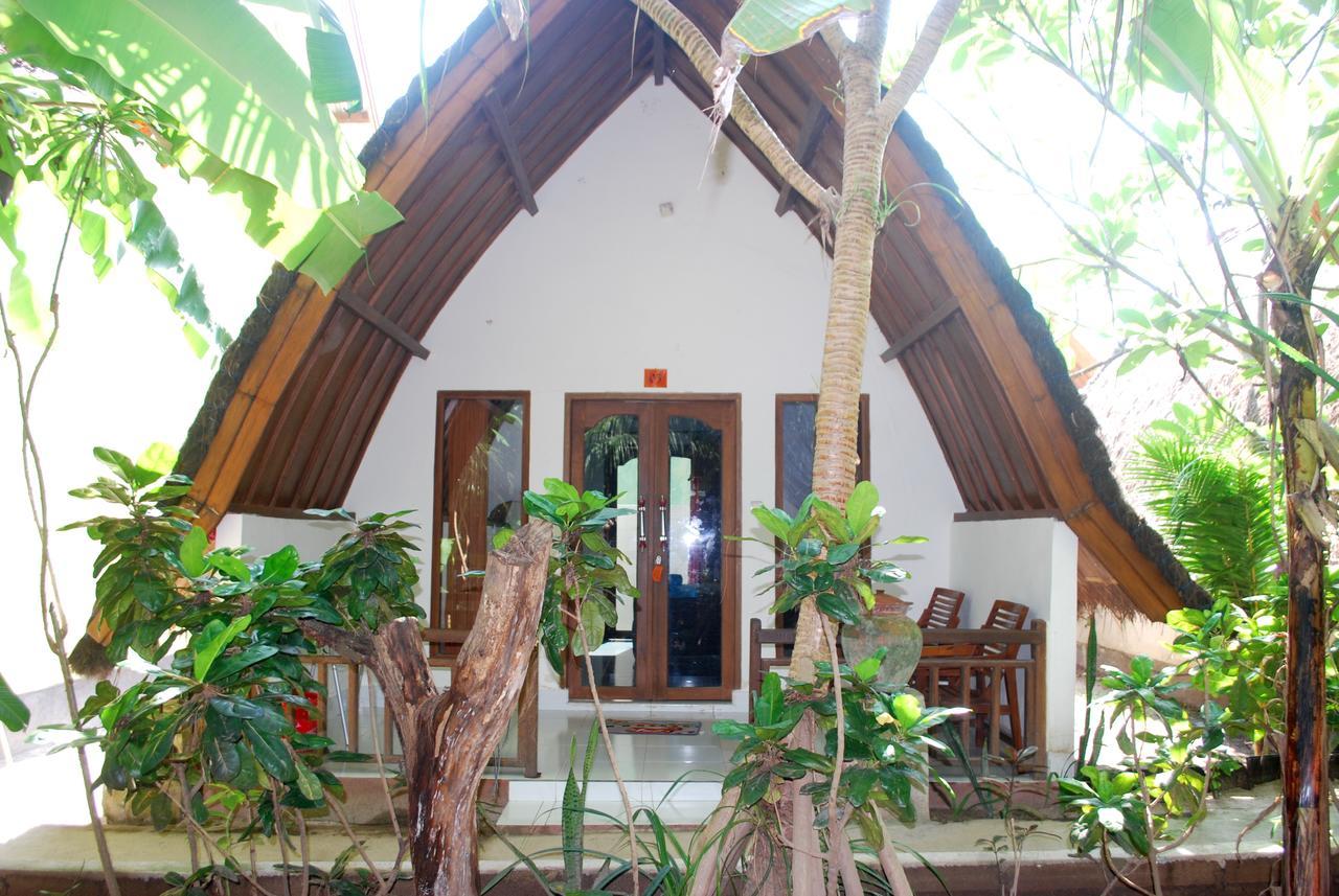 Matahari Bungalow 3 Otel Gili Air Dış mekan fotoğraf