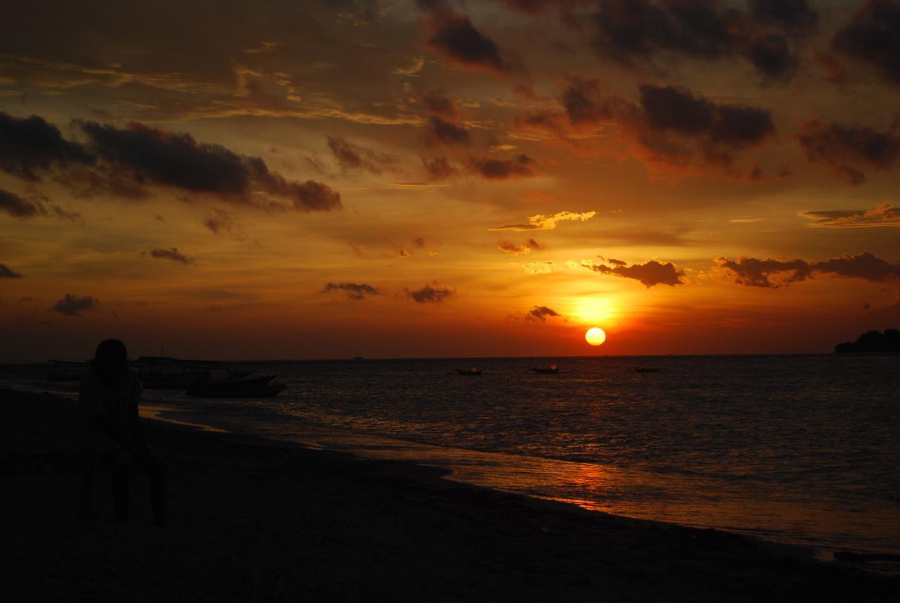 Matahari Bungalow 3 Otel Gili Air Dış mekan fotoğraf