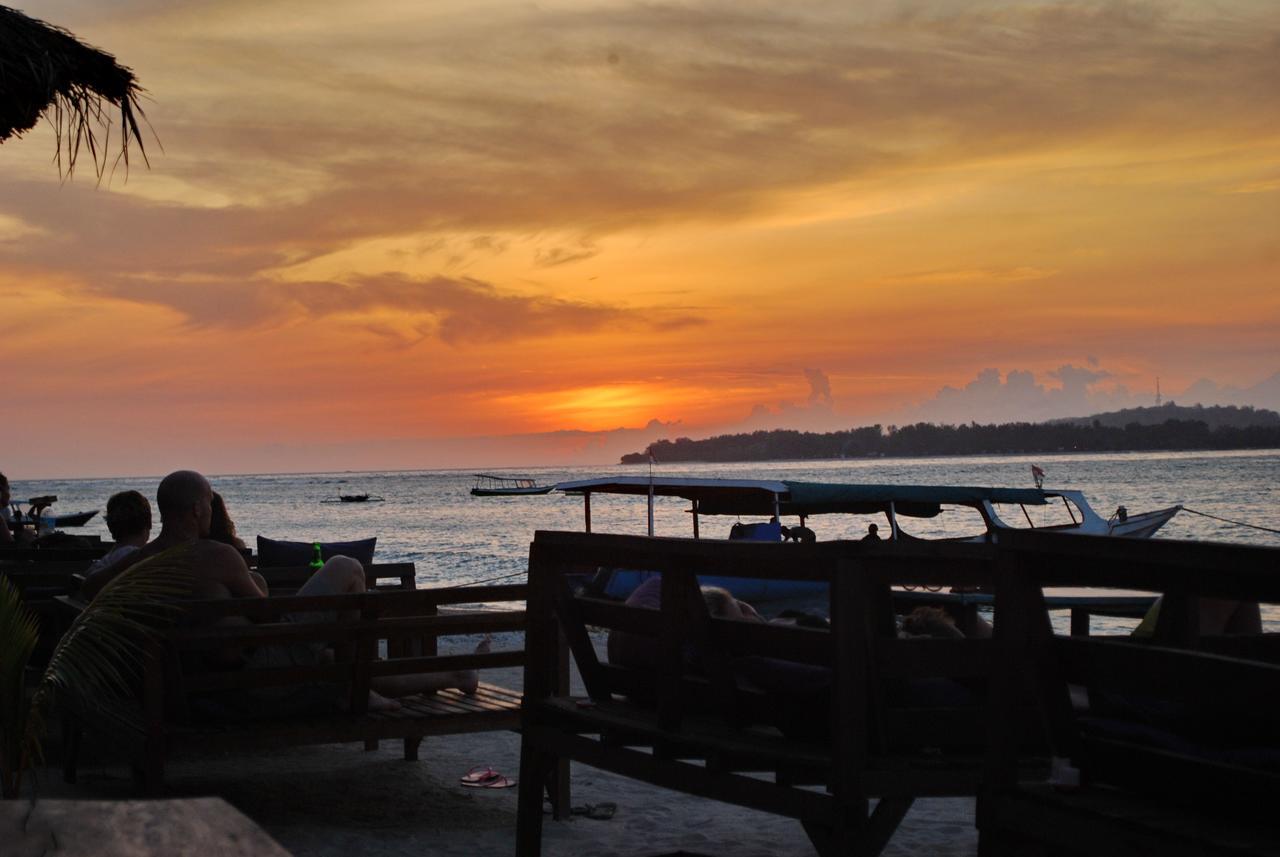 Matahari Bungalow 3 Otel Gili Air Dış mekan fotoğraf